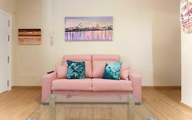 Flamingo Apartment