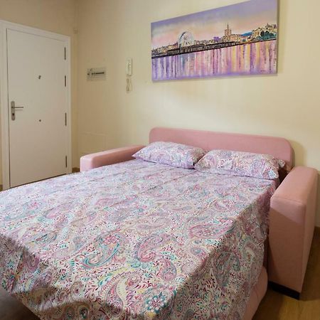 Flamingo Apartment Малага Екстер'єр фото
