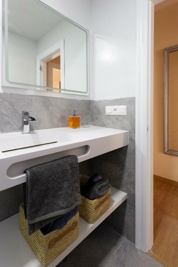 Flamingo Apartment Малага Екстер'єр фото
