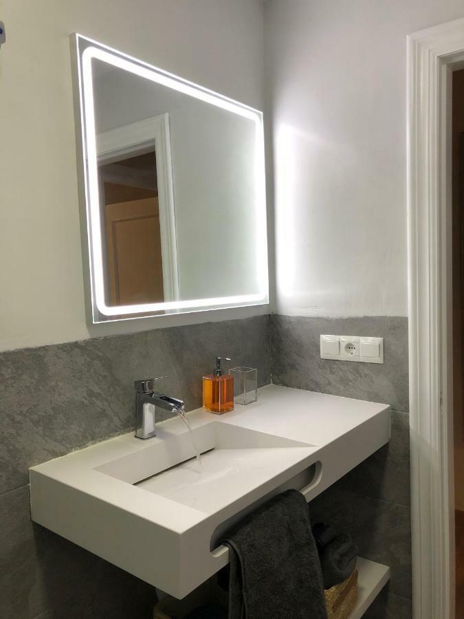 Flamingo Apartment Малага Екстер'єр фото