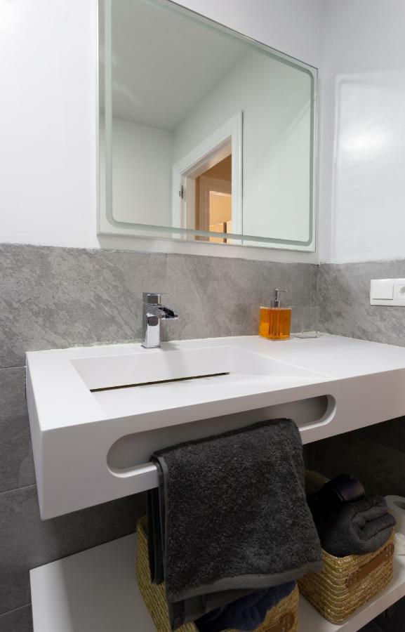 Flamingo Apartment Малага Екстер'єр фото