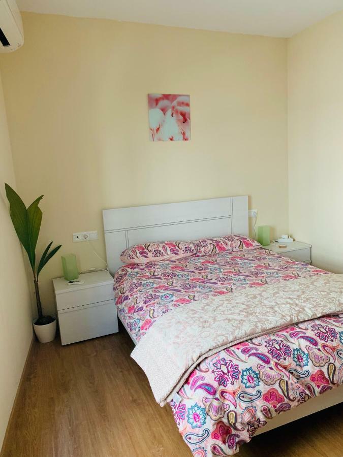 Flamingo Apartment Малага Екстер'єр фото